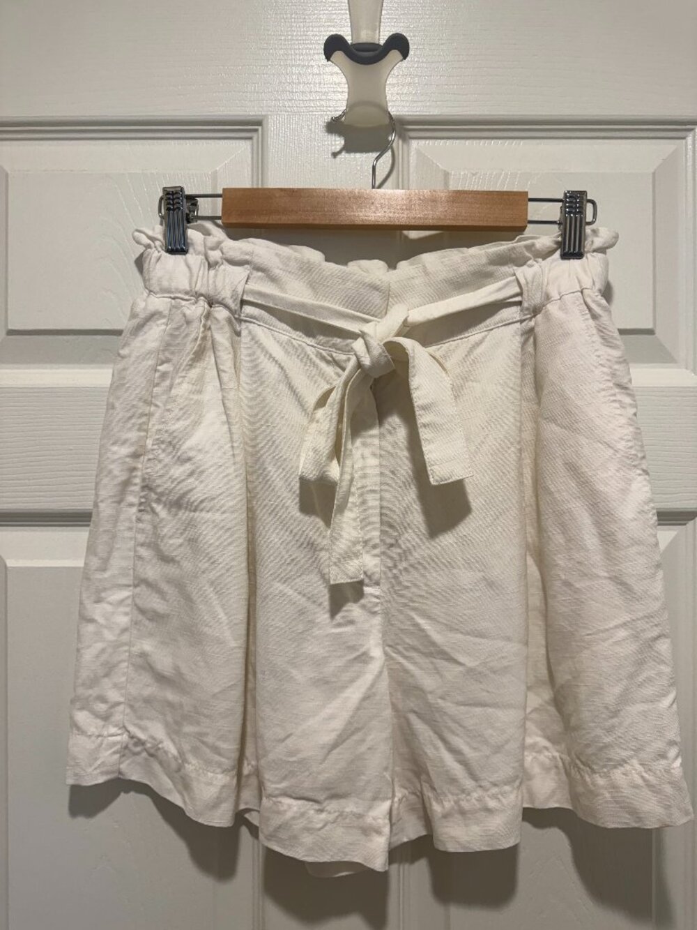 ARITZIA - Wilfred | High-Waisted Crepe Shorts - Size 8